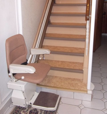 gerader_treppenlift_bild2 Treppenlift Klassik Beispiele